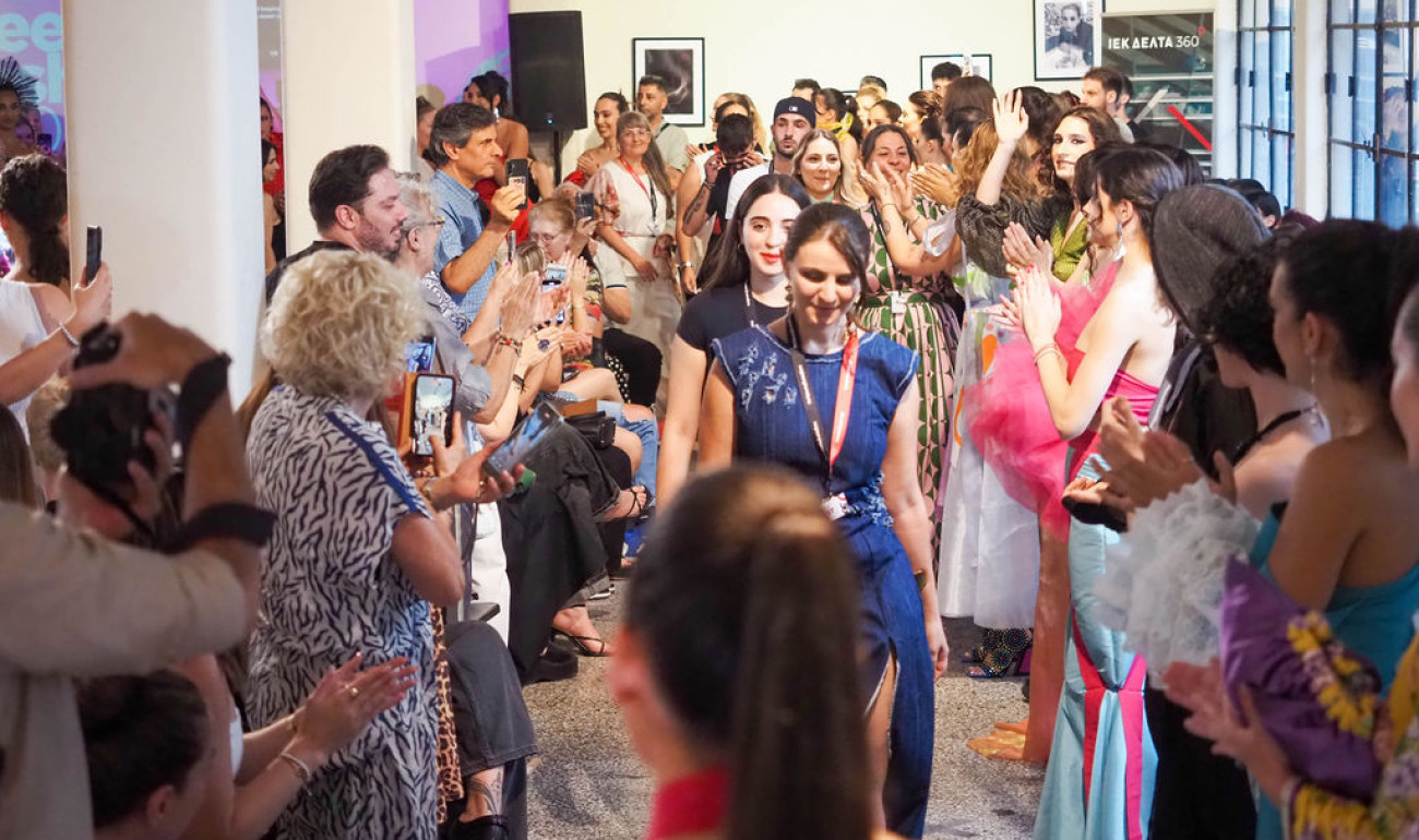 Fashion Show από τη ΔΕΛΤΑ 360 Αθήνας, στο πλαίσιο του "Art Meets Fashion"